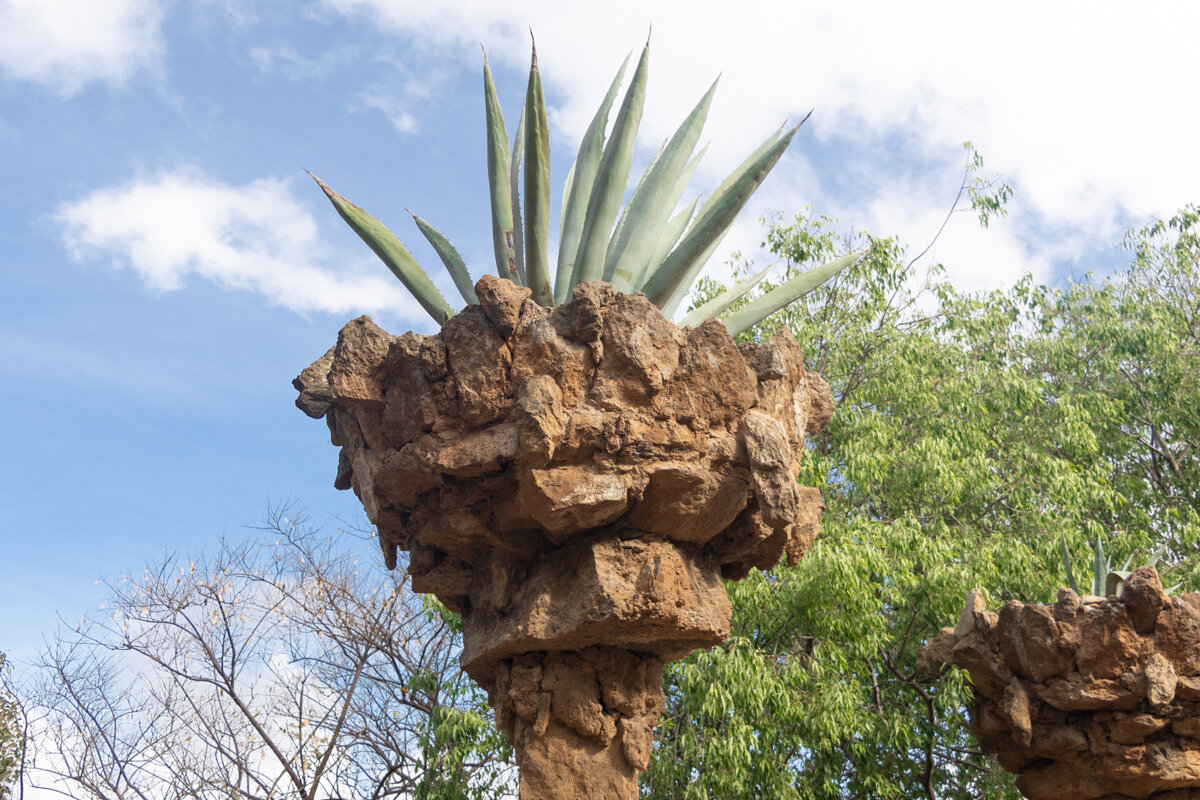 Colonne dans le parc Guell