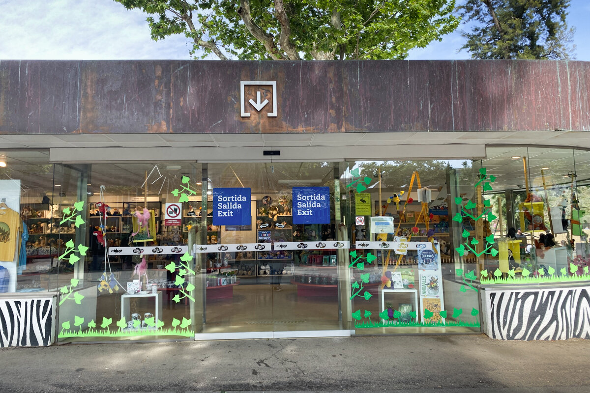 Boutique de souvenirs du zoo de Barcelone